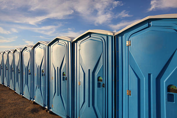 Best VIP or Luxury Restroom Trailers  in Shaw, MS